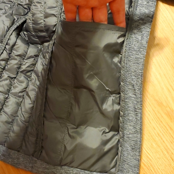 Women's Gray size Large Winter Coat. - Picture 6 of 15